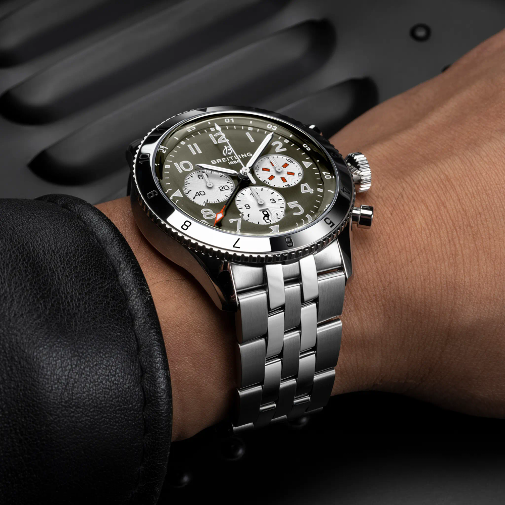 Classic AVI Super AVI B04 Chronograph GMT 46 Curtiss Warhawk