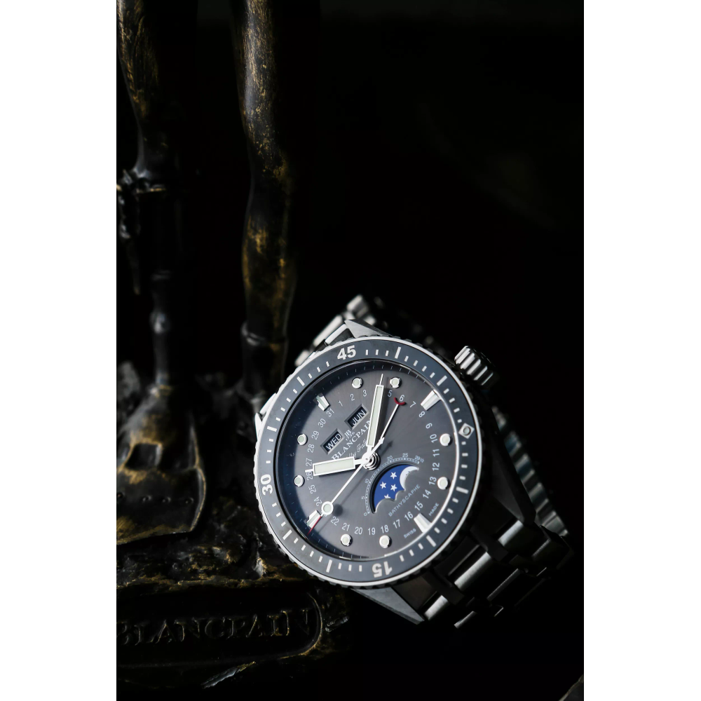 Fifty Fathoms Bathyscaphe Quantième Complet Phases de Lune