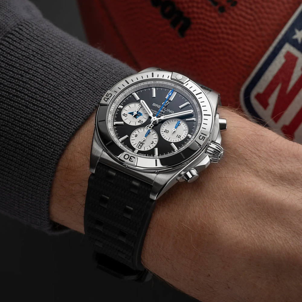 Chronomat B01 42 NFL Carolina Panthers Edition