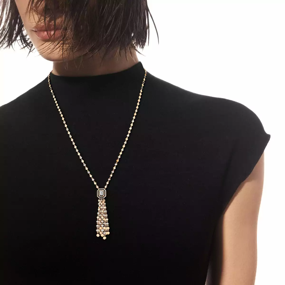 D-Vibes tassel necklace
