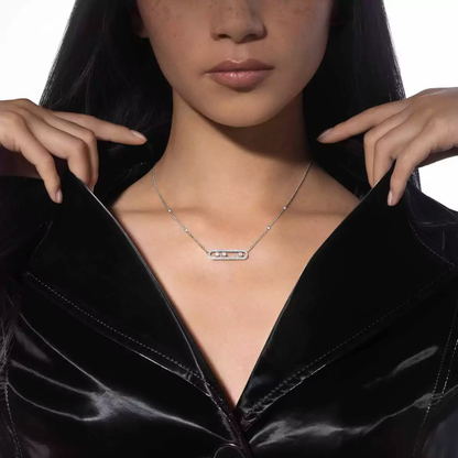 Move pavé necklace