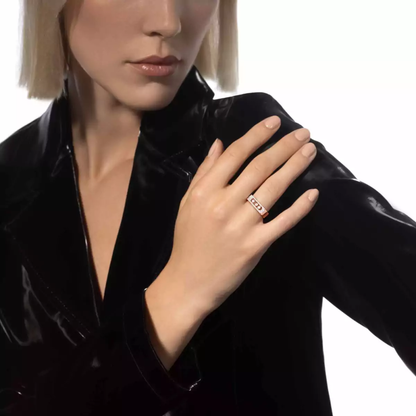 Move Noa Ring mit Diamanten ausgefasst, kleines Modell