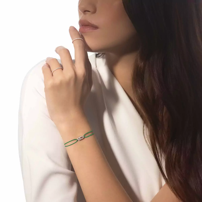 Move Uno green cord bracelet