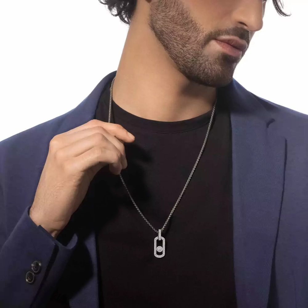So Move pavé pendant necklace