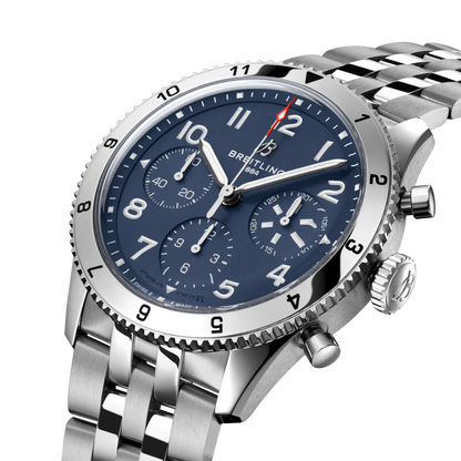 Classic AVI Chronograph 42 Tribute to Vought F4U Corsair