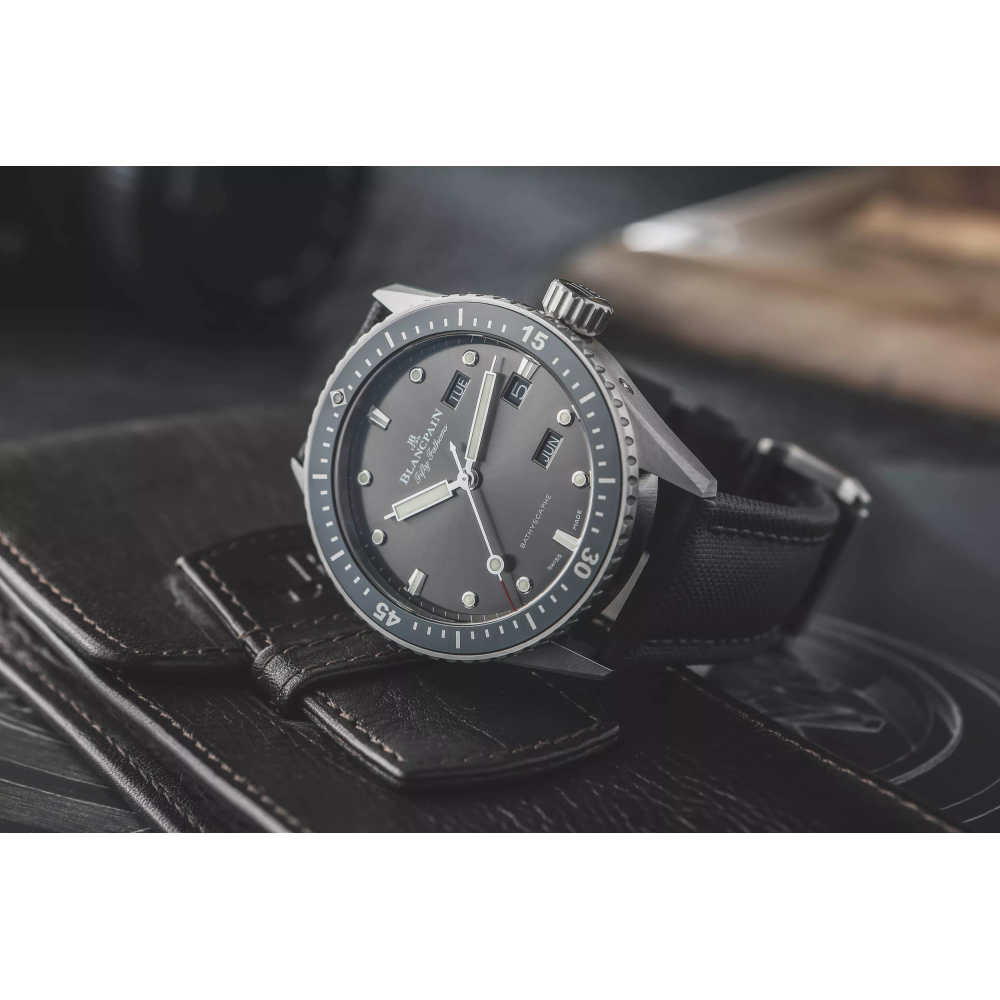 Fifty Fathoms Bathyscaphe Quantième Annuel