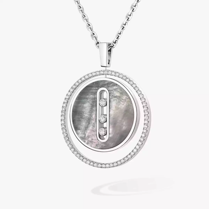 Lucky Move grey mother-of-pearl necklace medium