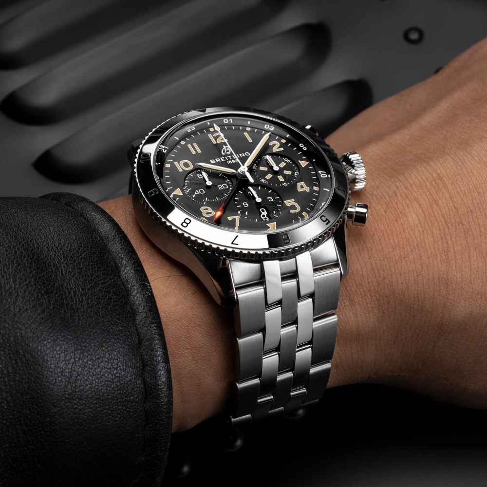 Classic AVI Super AVI B04 Chronograph GMT 46 P-51 Mustang