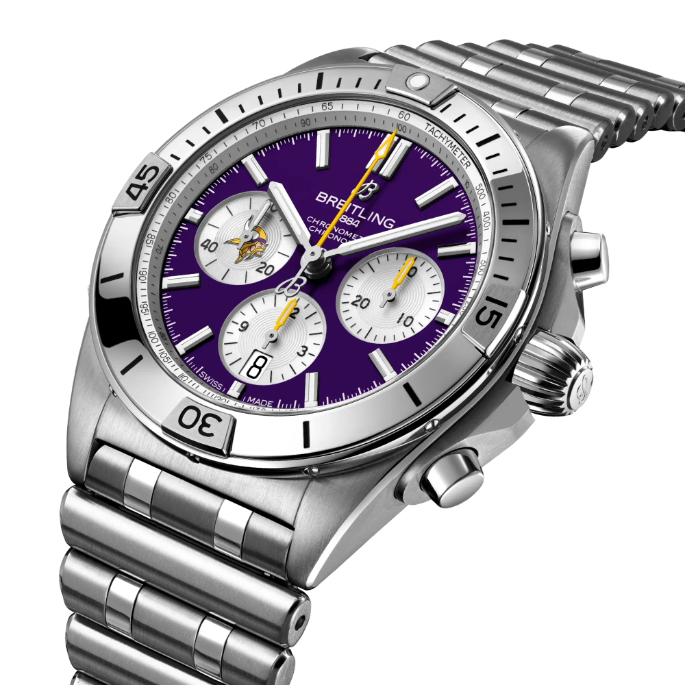 Chronomat B01 42 NFL Minnesota Vikings Edition